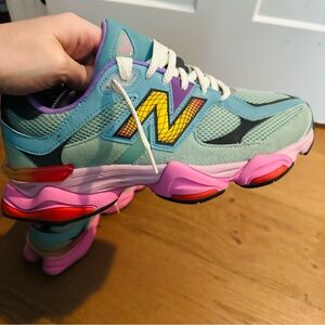 New Balance Teal and Pink Sneakers